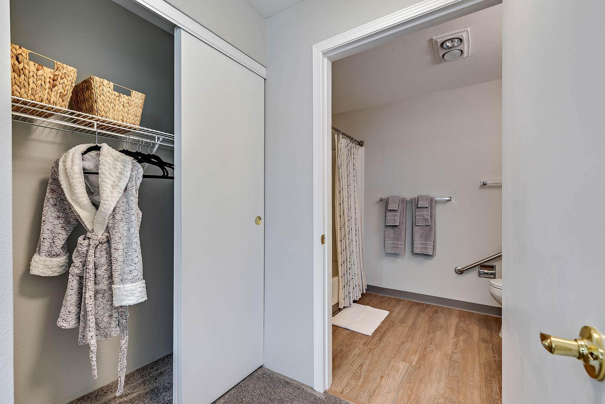 Apartment-closet-bathroom_The-Remington-1